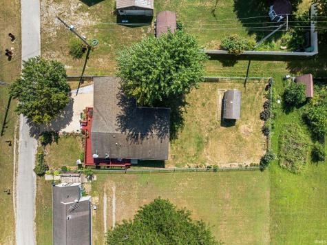 6631 N 570 W Winamac IN 46996