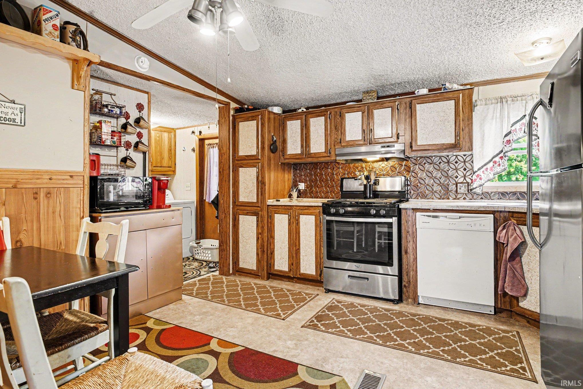 410 N 9th Street Goshen IN 46528