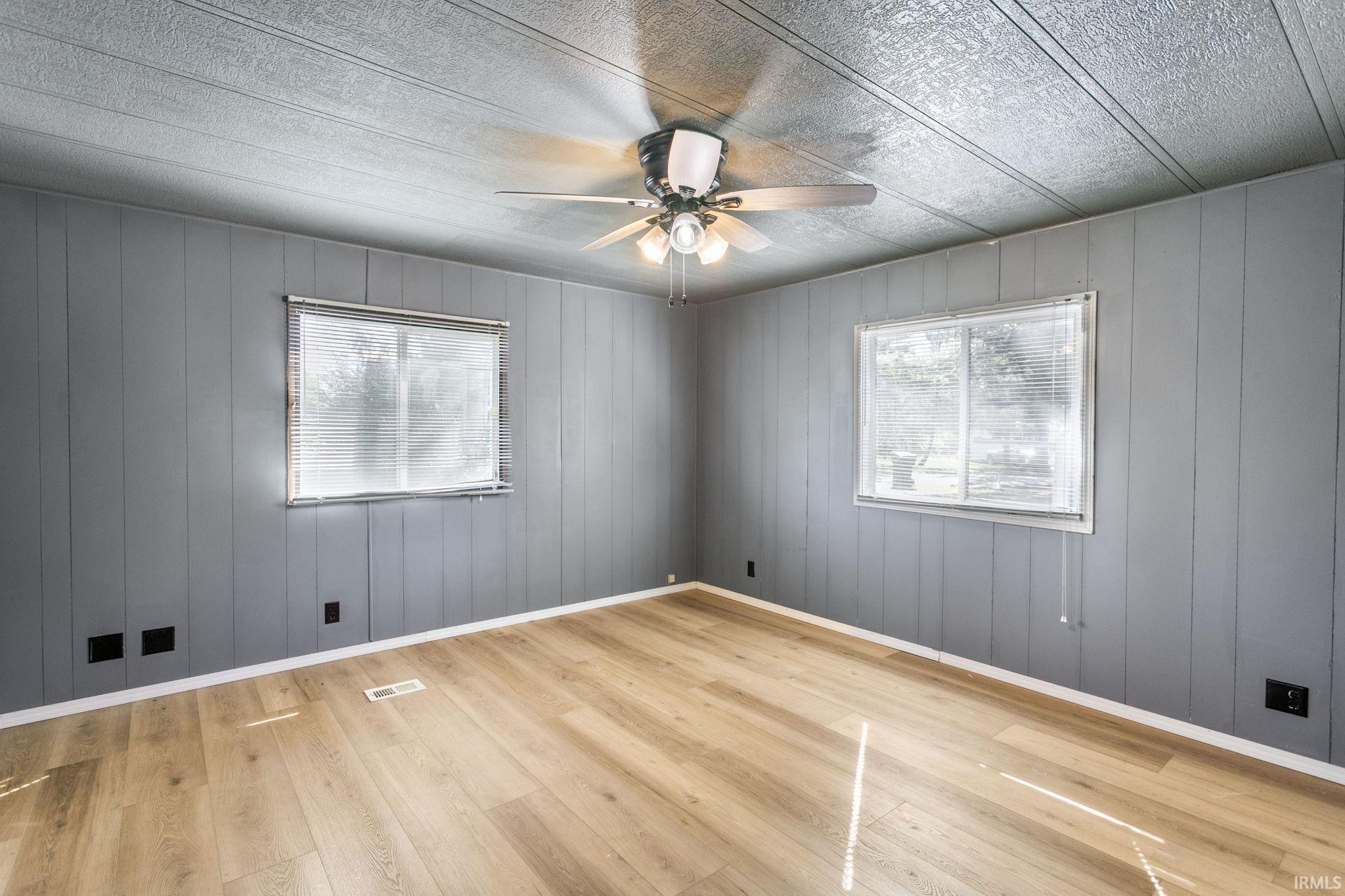 12514 Bonnie Lane Middlebury IN 46540