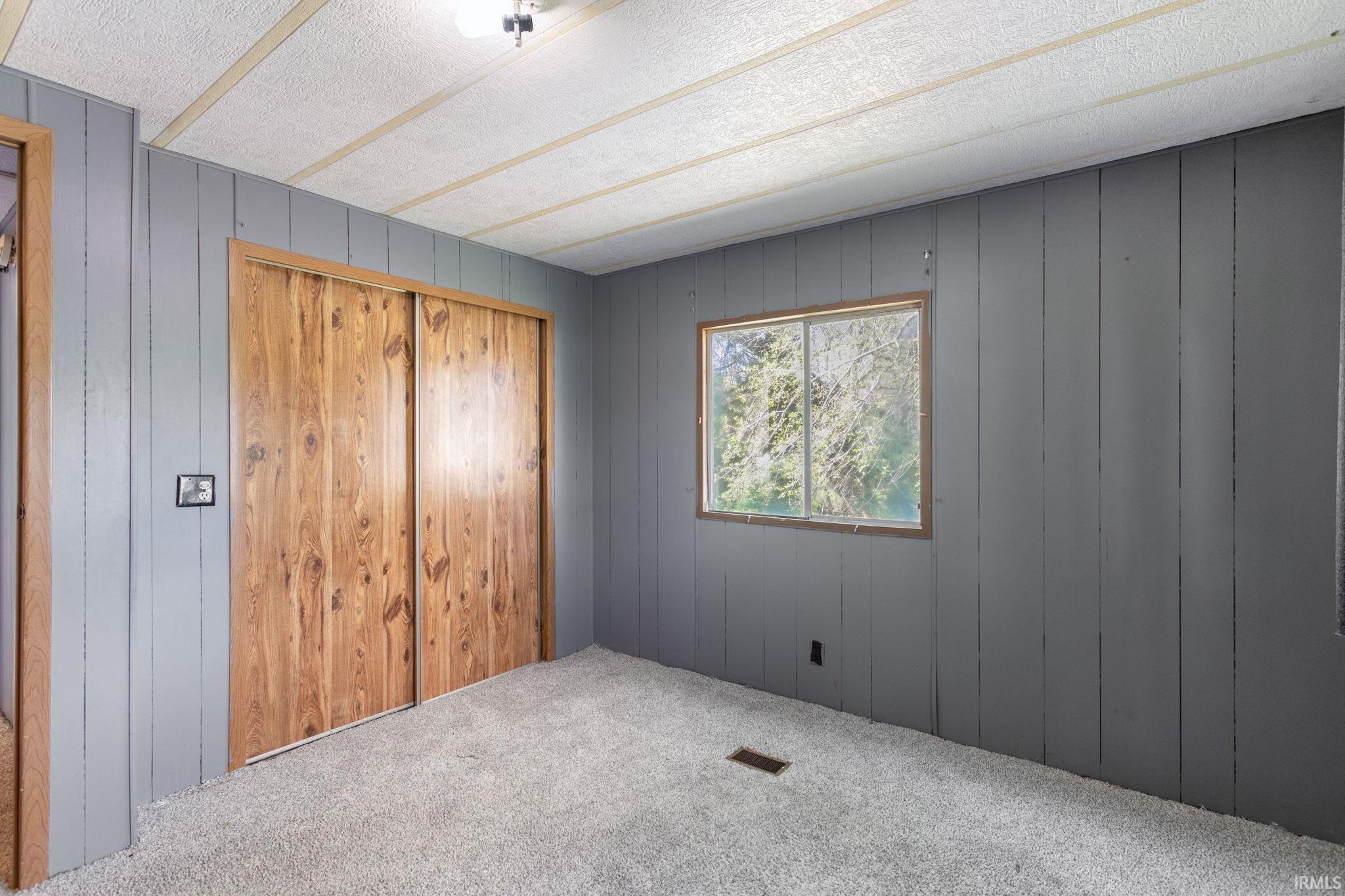12514 Bonnie Lane Middlebury IN 46540