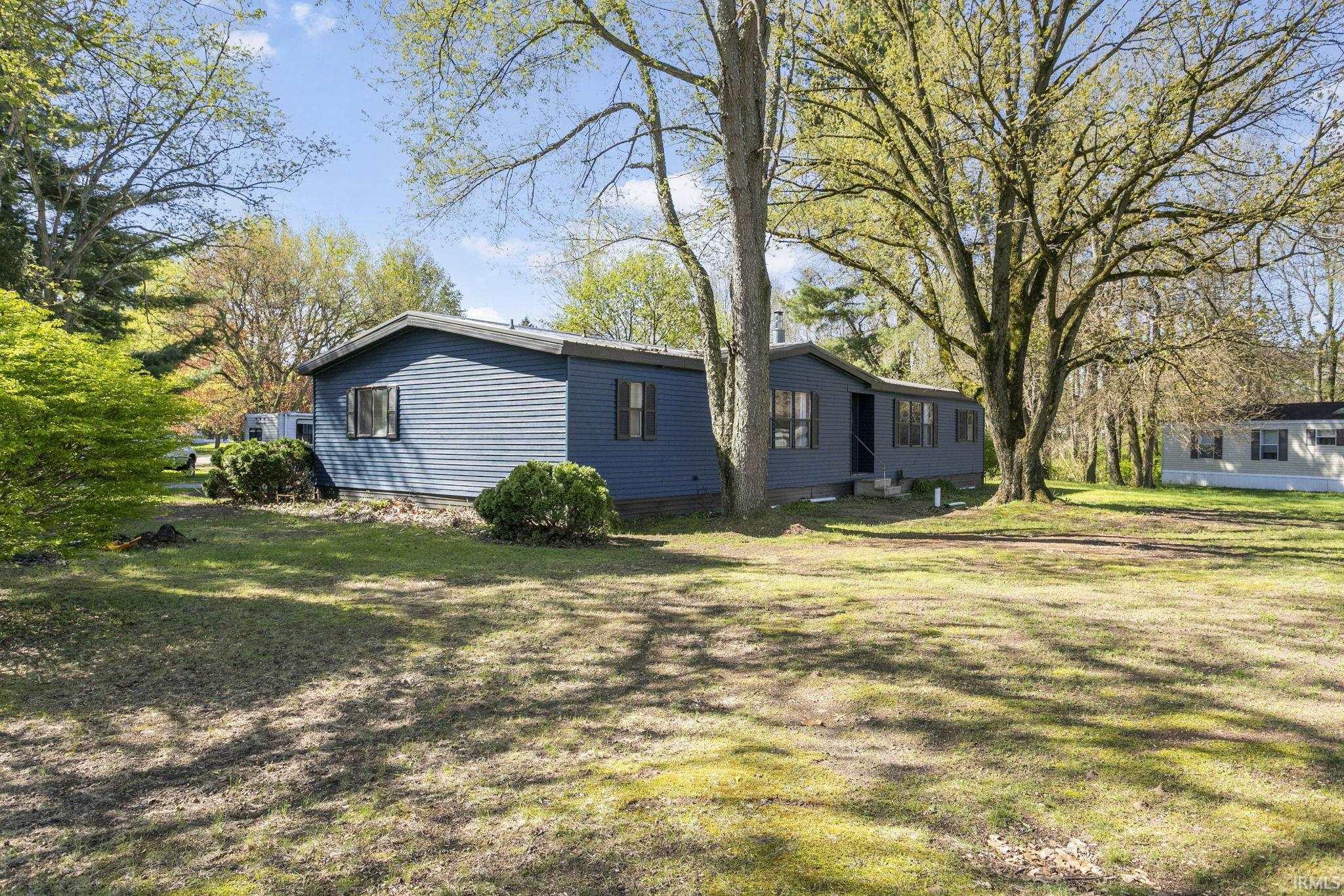 12514 Bonnie Lane Middlebury IN 46540