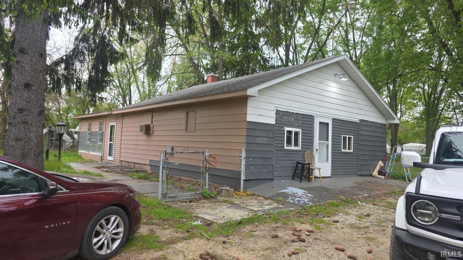 50675 Donna Street Elkhart IN 46514