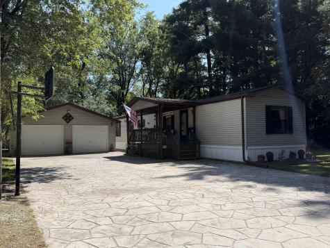 2876 N 175 E Winamac IN 46996