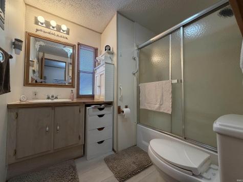 2876 N 175 E Winamac IN 46996
