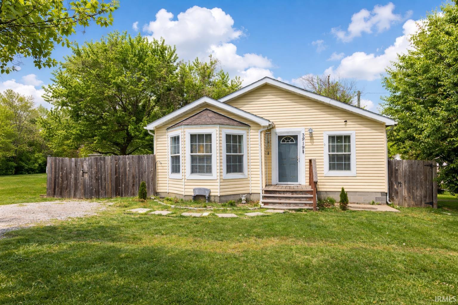 3919 Claremont Avenue Evansville IN 47712
