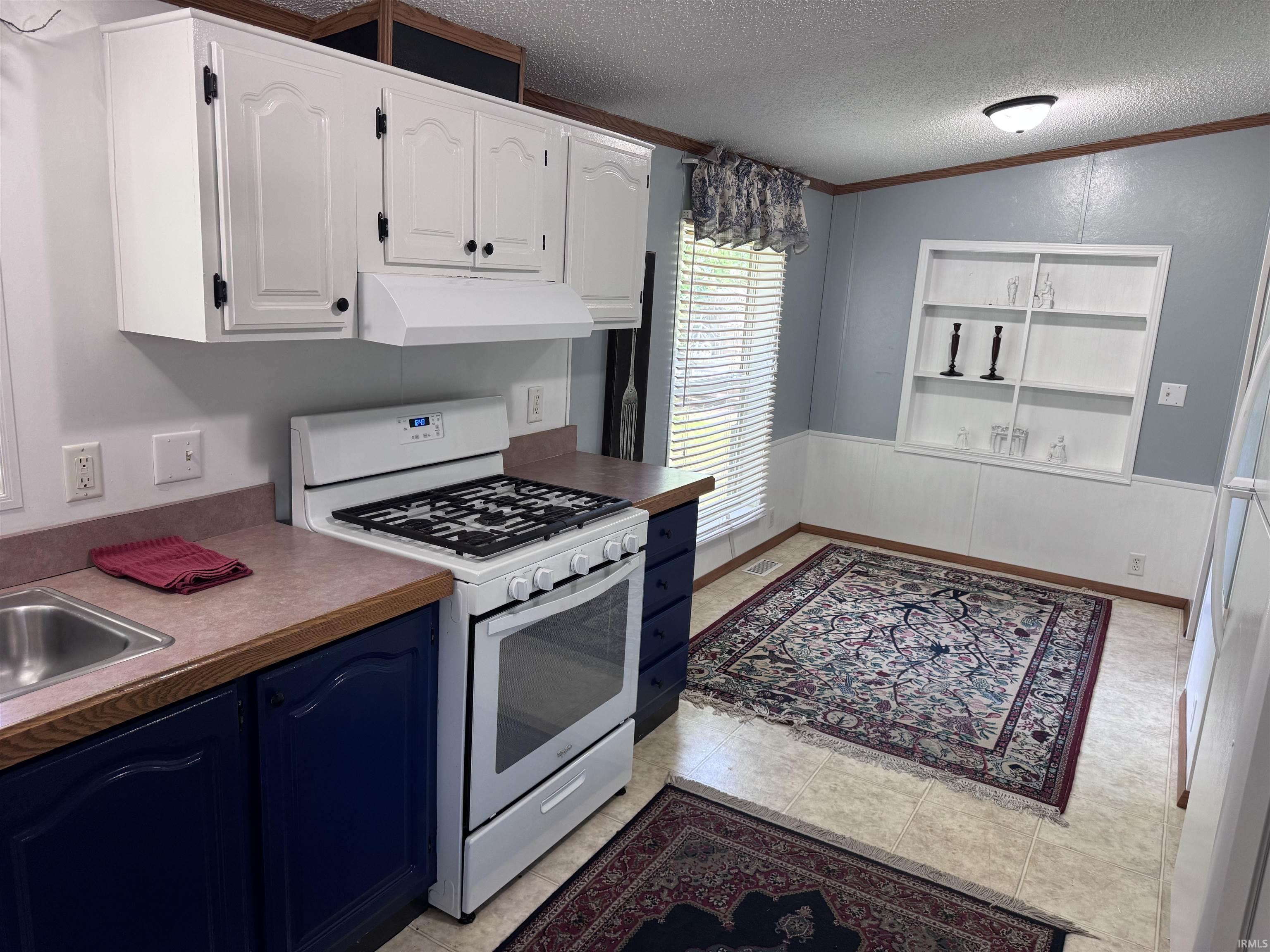 9107 N Mary D Drive Bremen IN 46506