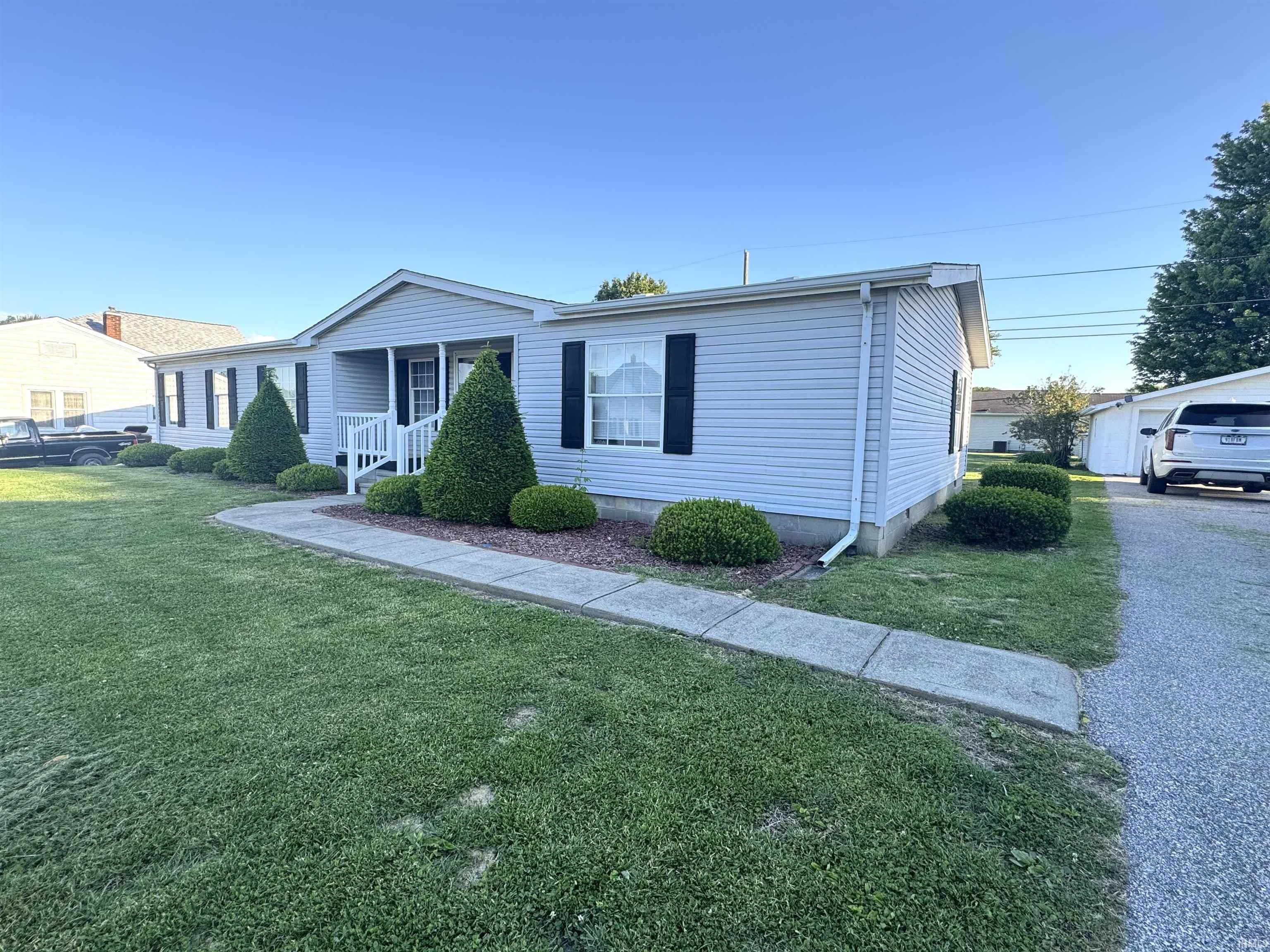 520 E Main Street Jasonville IN 47438