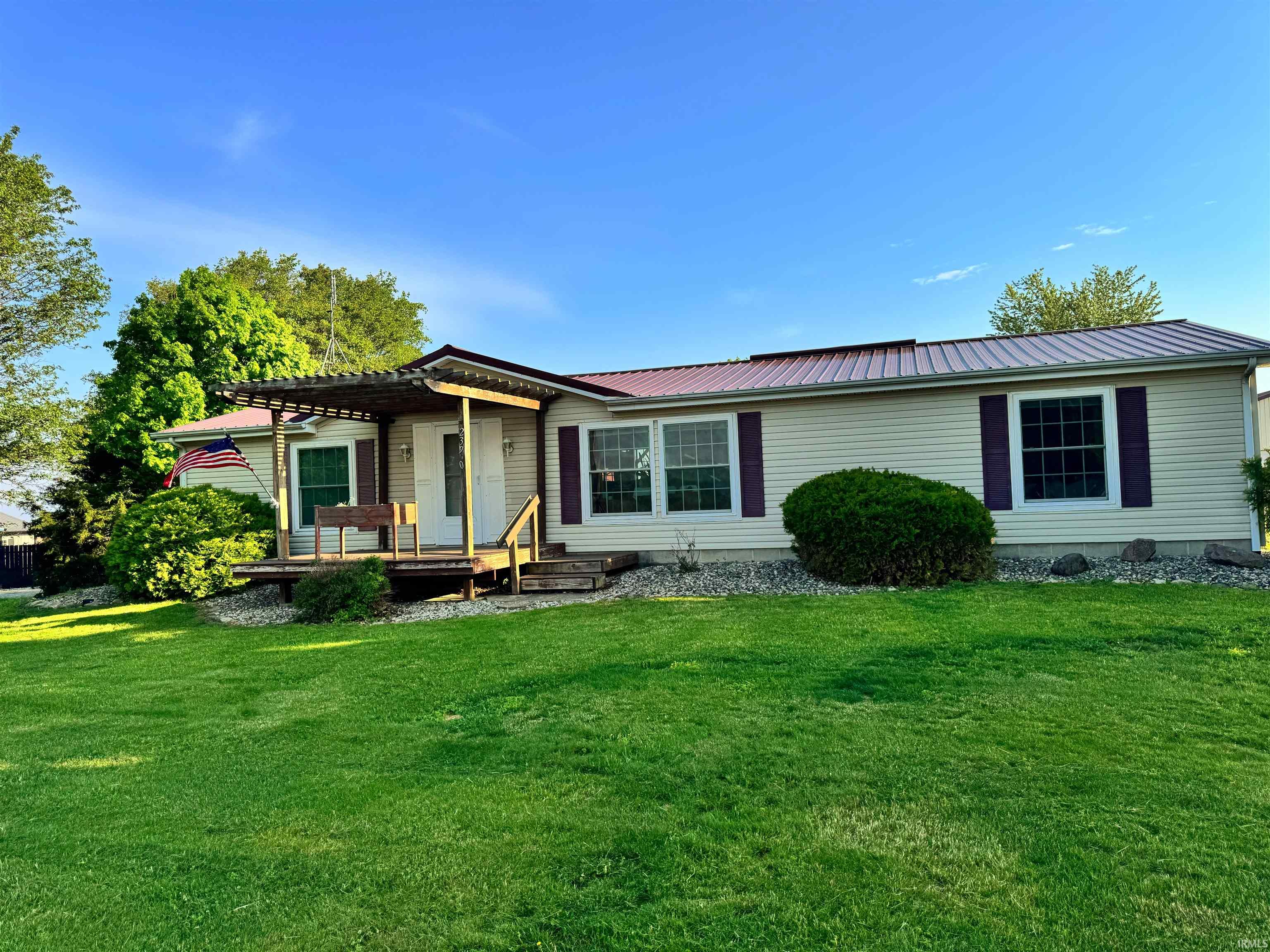 2390 E 300 S Road Rochester IN 46975