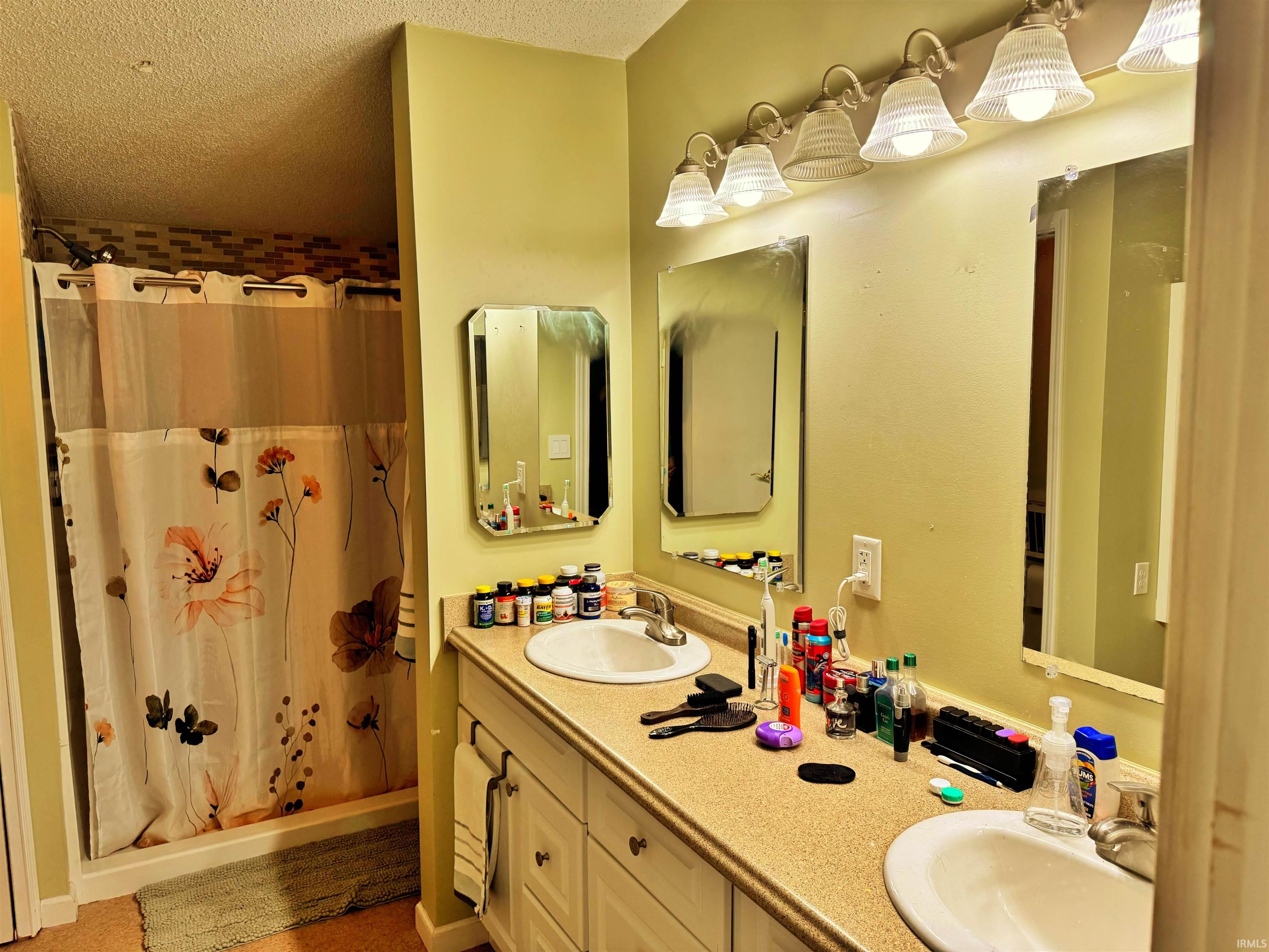 2390 E 300 S Road Rochester IN 46975