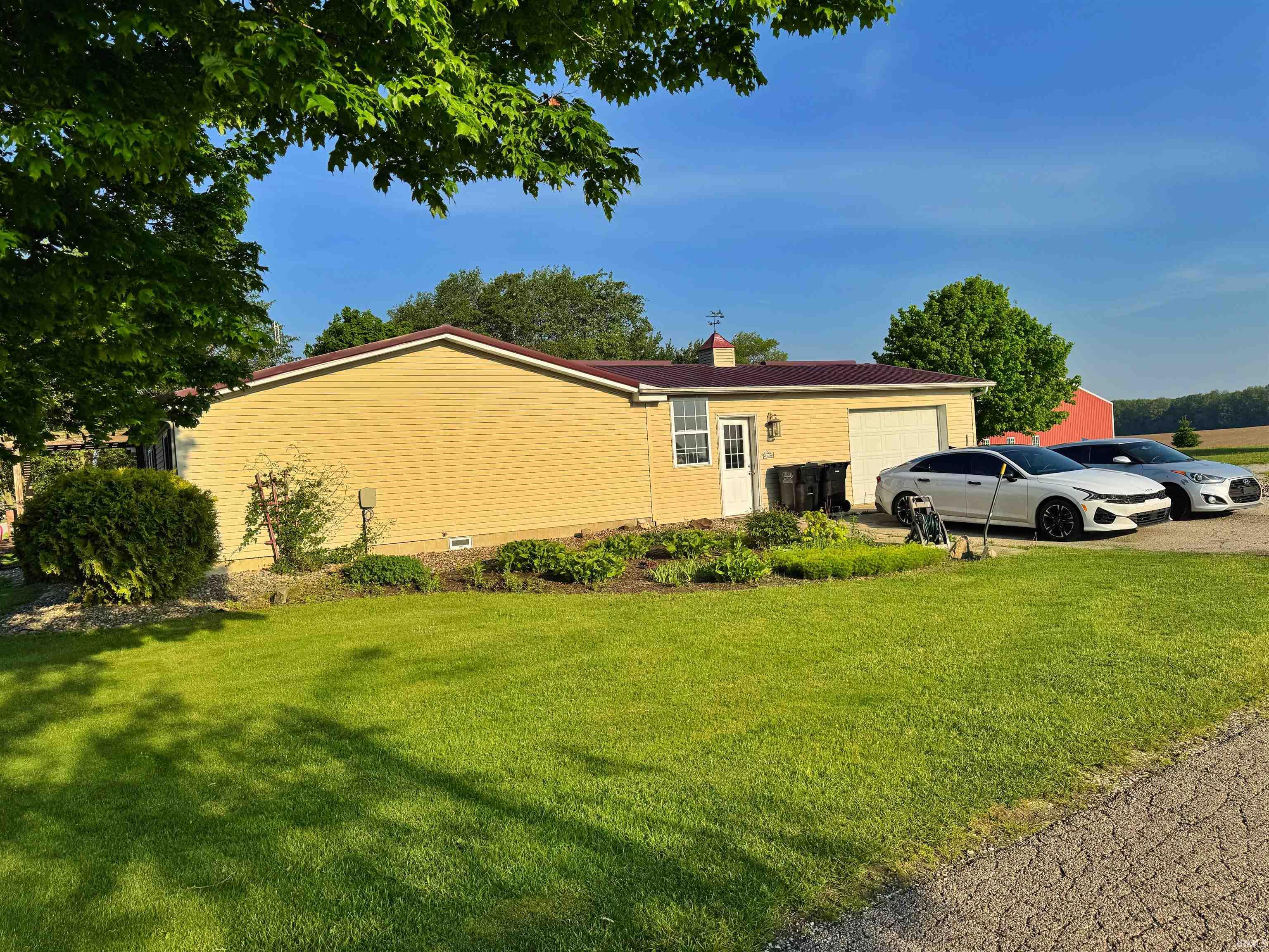 2390 E 300 S Road Rochester IN 46975