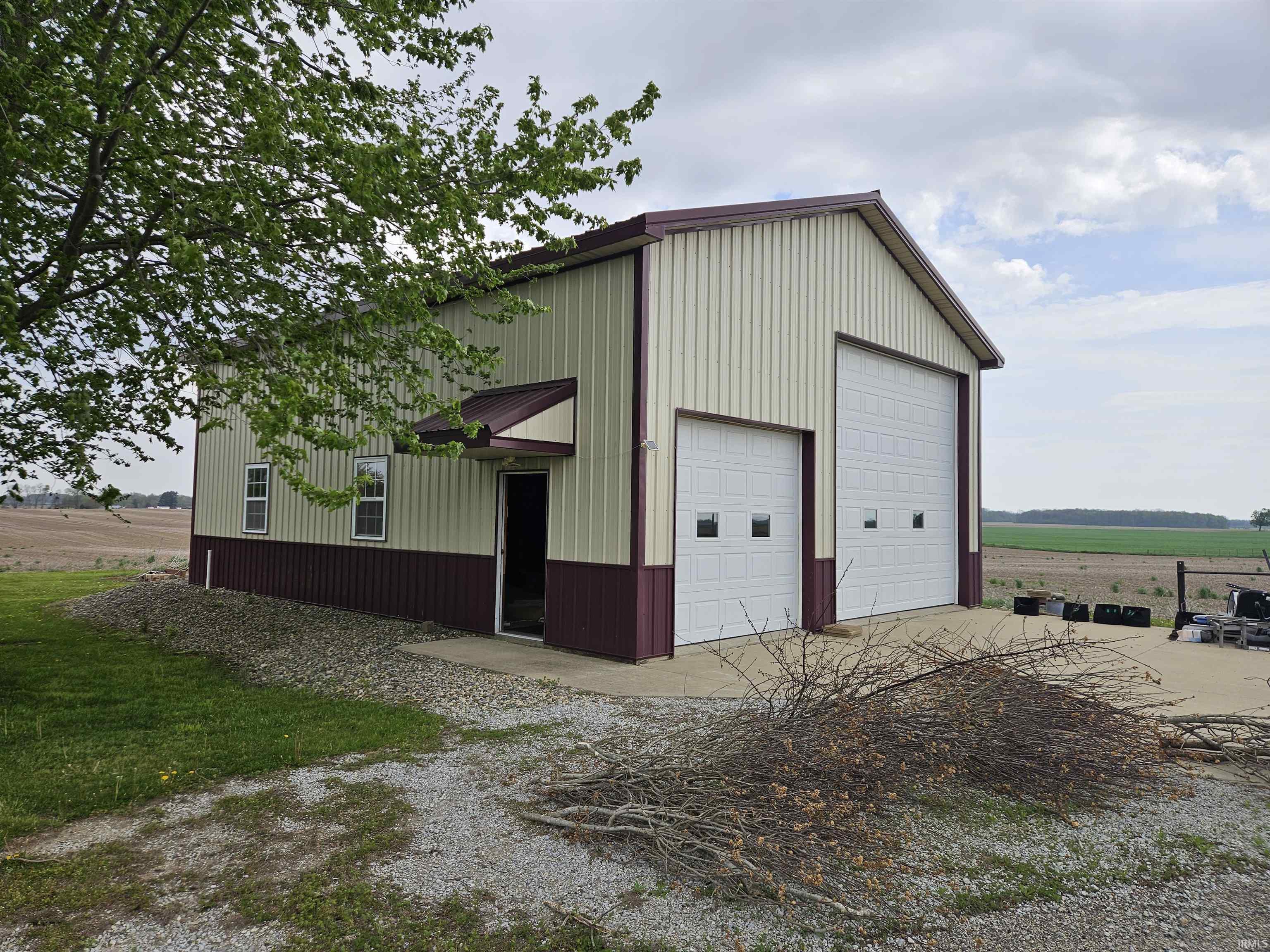 2390 E 300 S Road Rochester IN 46975
