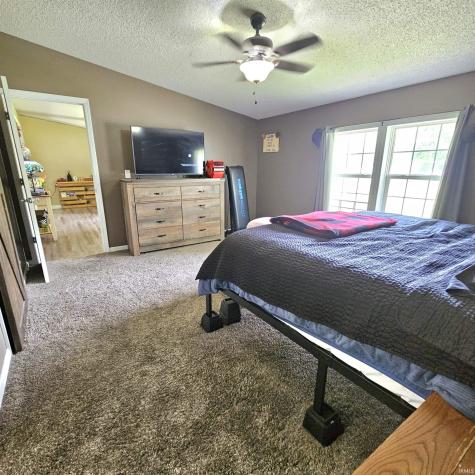 116 SW 12th Street Linton IN 47441
