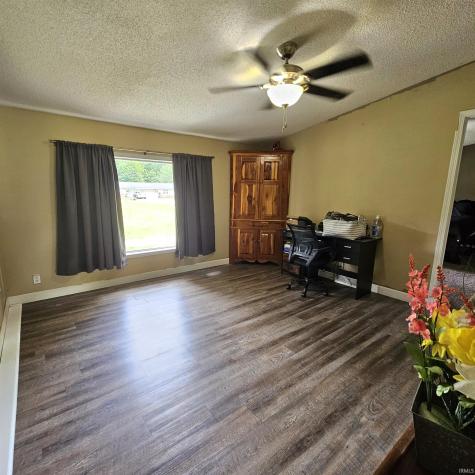 116 SW 12th Street Linton IN 47441