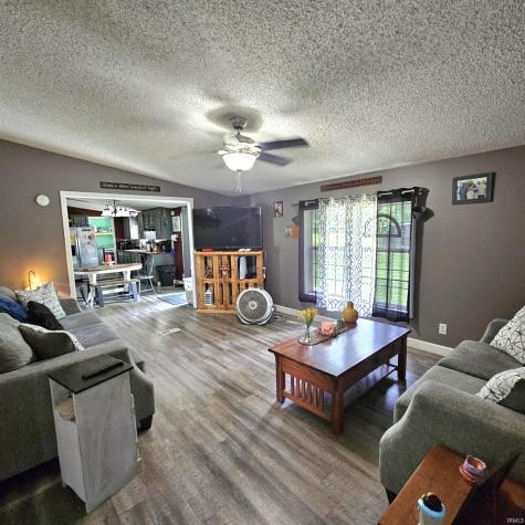 116 SW 12th Street Linton IN 47441
