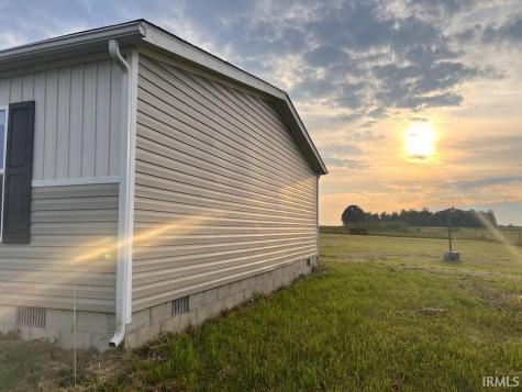 5325 S County Road 625 Knightstown IN 46148
