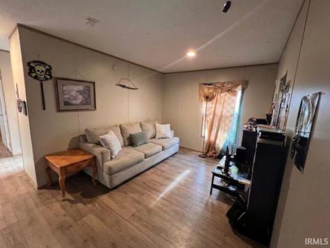 5325 S County Road 625 Knightstown IN 46148