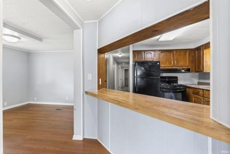 1047 E Smith Street Warsaw IN 46580