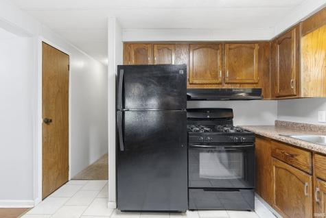 1047 E Smith Street Warsaw IN 46580