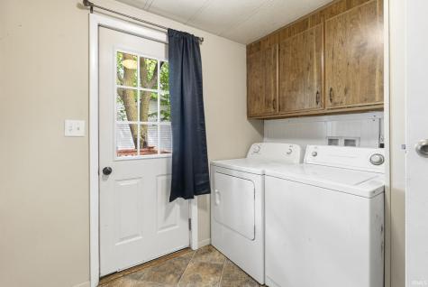 1047 E Smith Street Warsaw IN 46580