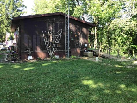 2338 E Tanner Lane Winamac IN 46996
