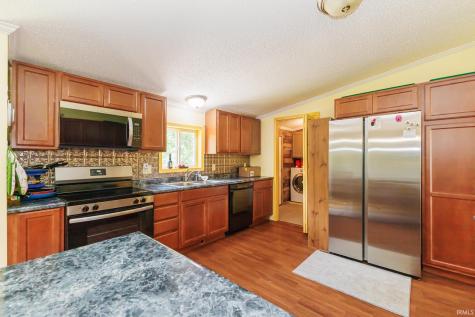 2070 W 200 S Road Hartford City IN 47348