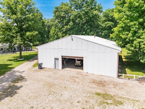 2070 W 200 S Road Hartford City IN 47348