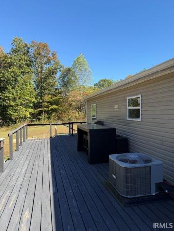 8205 E Sycamore Road Bloomfield IN 47424