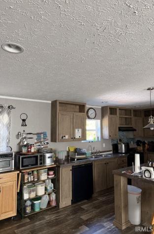 8205 E Sycamore Road Bloomfield IN 47424