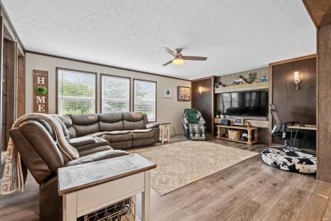 2024 Red Oak Drive Kokomo IN 46901