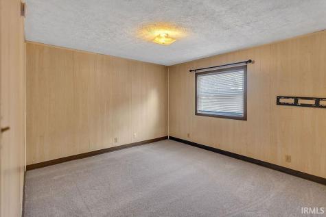 1209 Green Tree Lane Bloomington IN 47403
