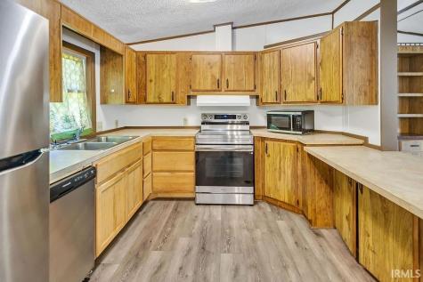 1209 Green Tree Lane Bloomington IN 47403
