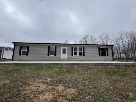 9123 E Pine Road Bloomfield IN 47424