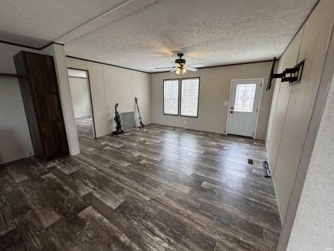 9123 E Pine Road Bloomfield IN 47424