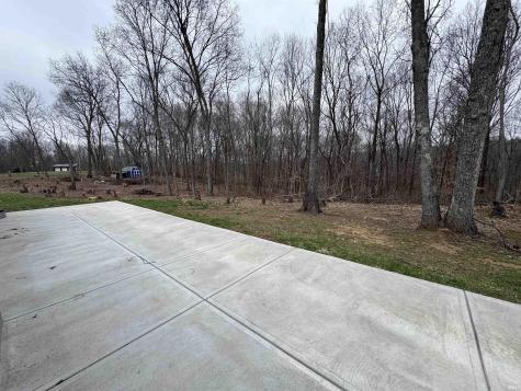 9123 E Pine Road Bloomfield IN 47424
