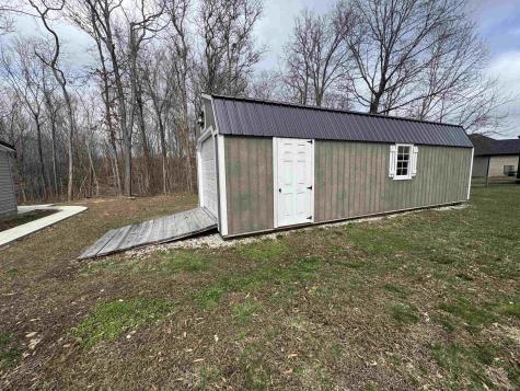 9123 E Pine Road Bloomfield IN 47424