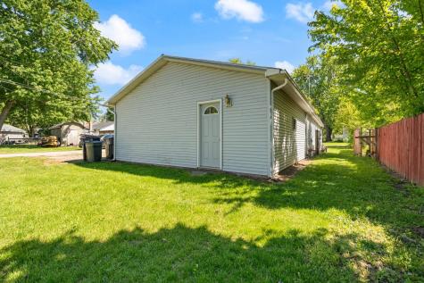 919 E Sheridan Street Warsaw IN 46580