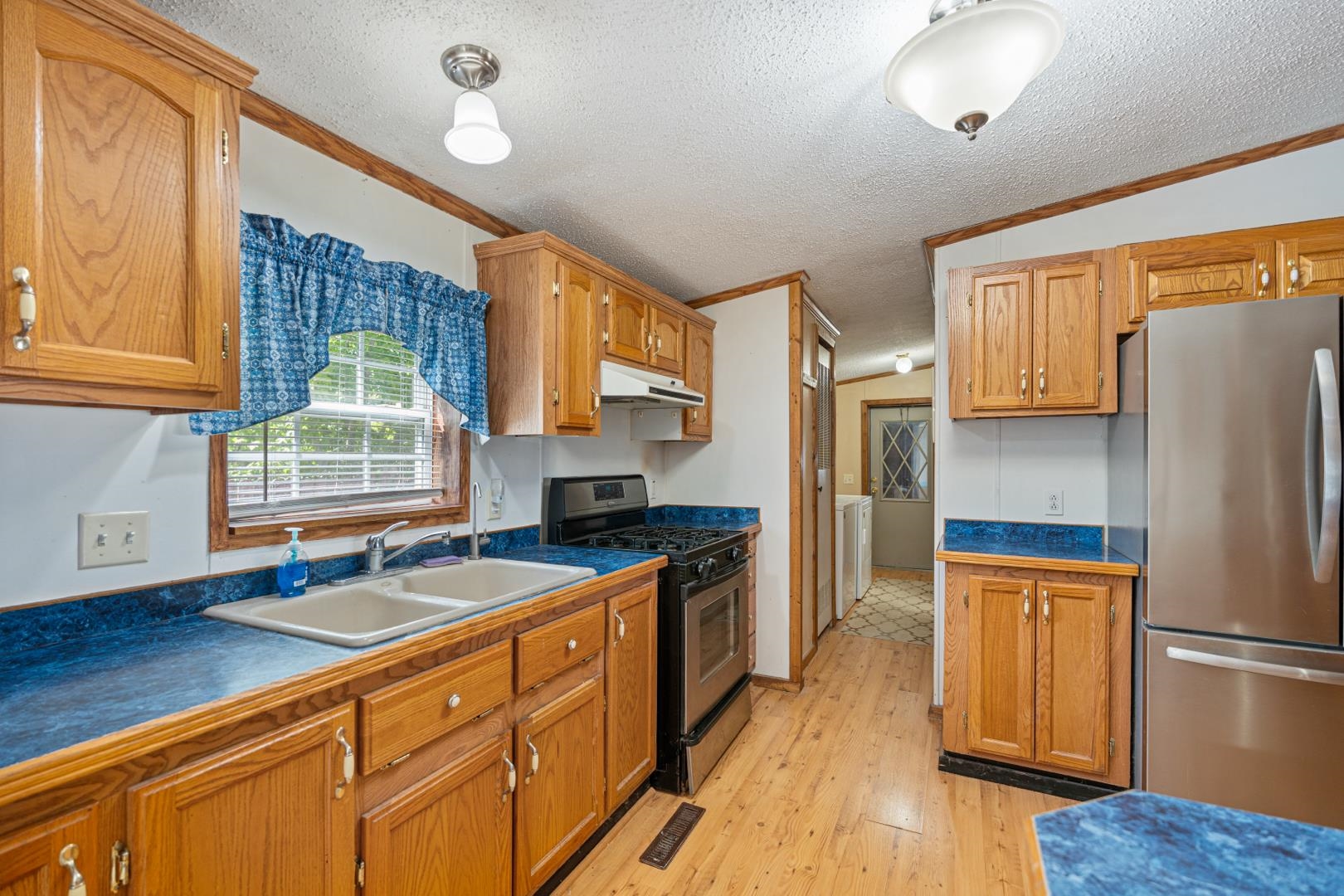 919 E Sheridan Street Warsaw IN 46580