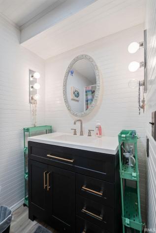 224 N Indiana Street Greentown IN 46936
