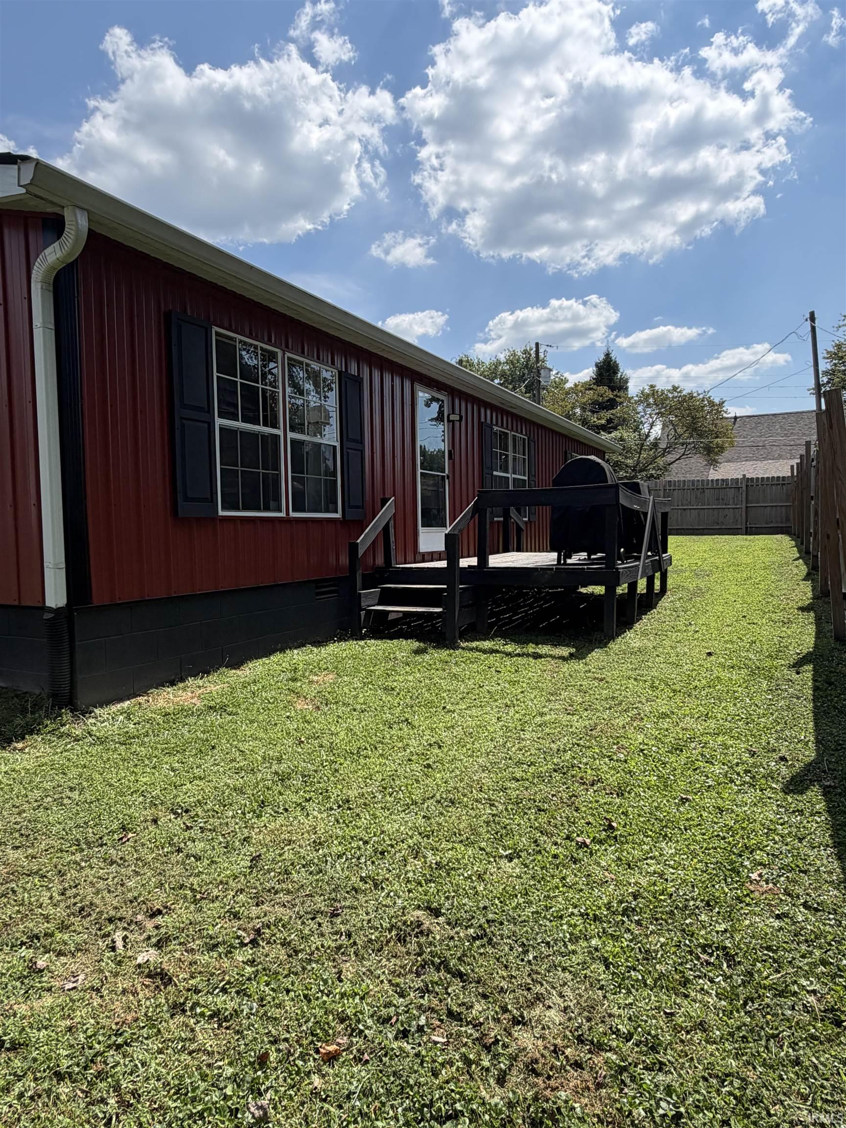 438 W Davis Street Bloomfield IN 47424