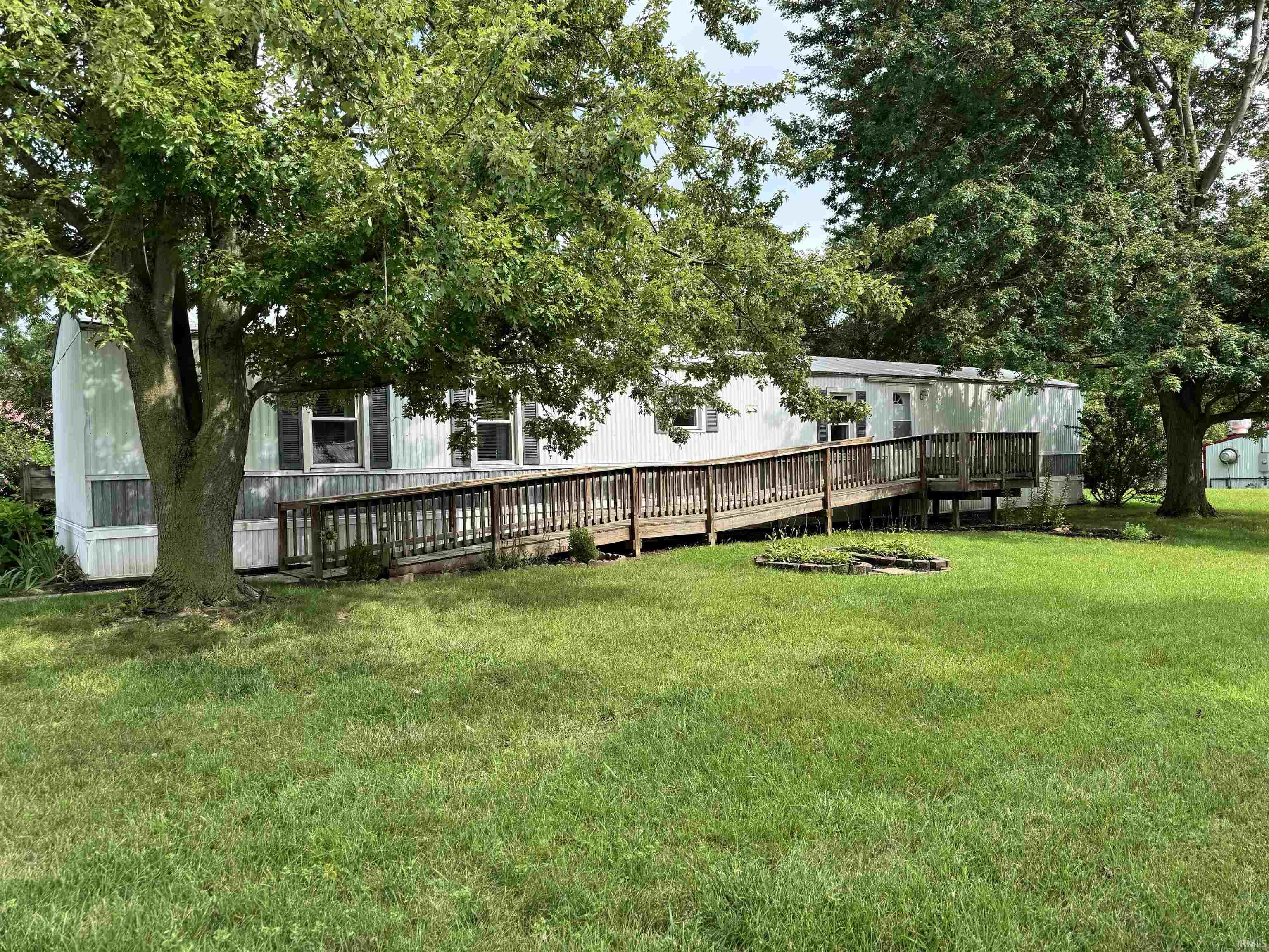 402 S Higbee Street Milford IN 46542