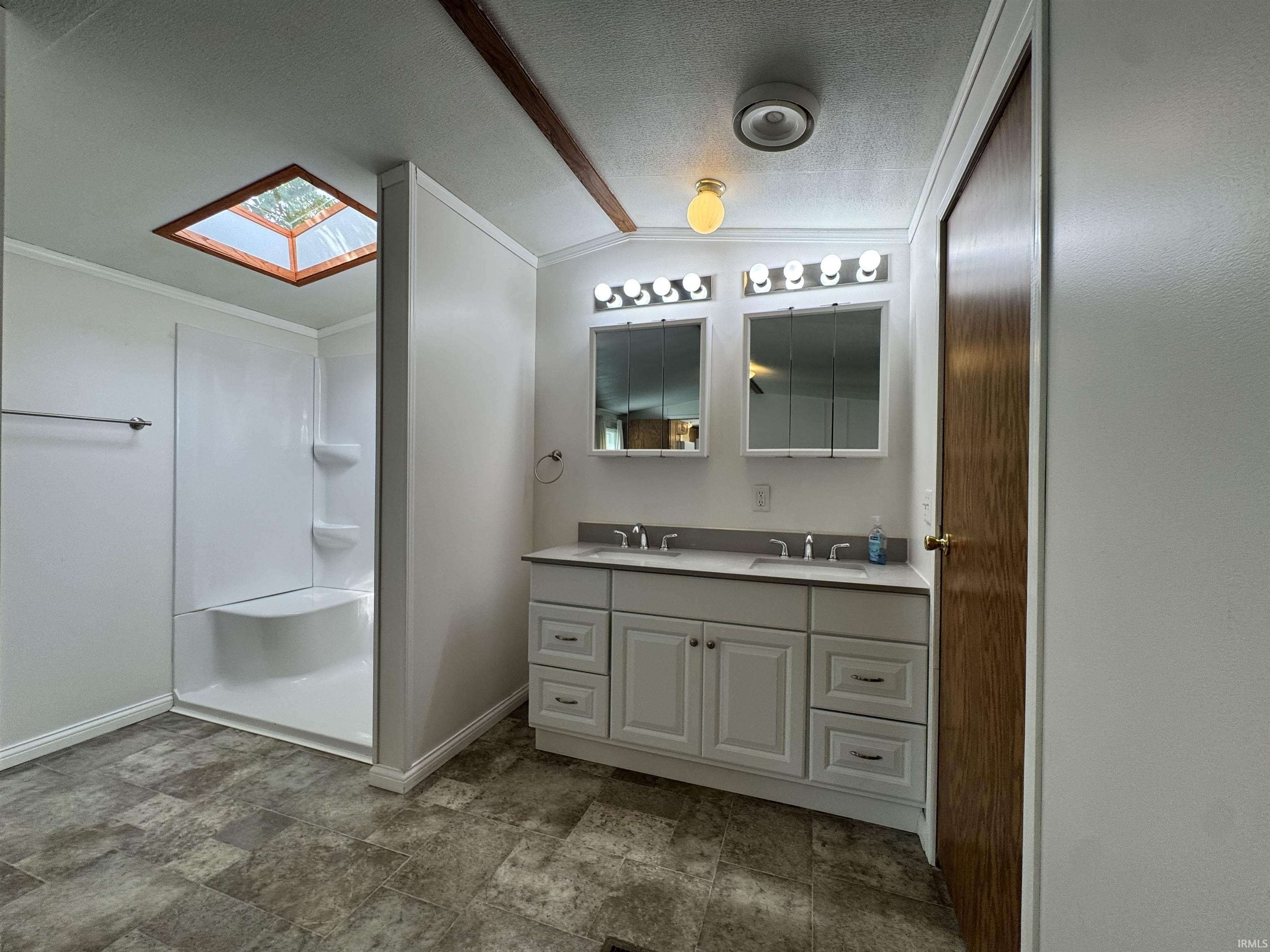 402 S Higbee Street Milford IN 46542