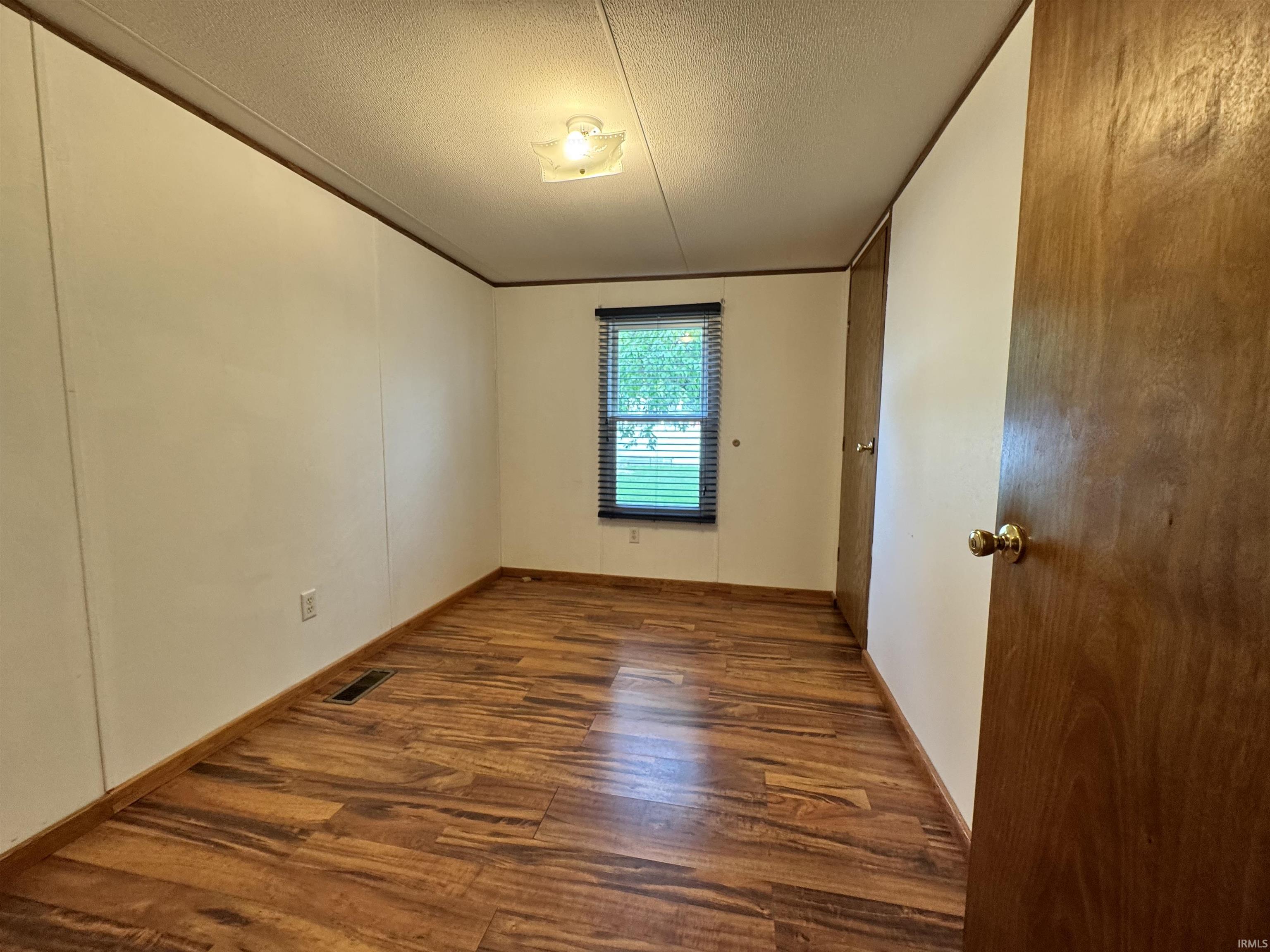 402 S Higbee Street Milford IN 46542