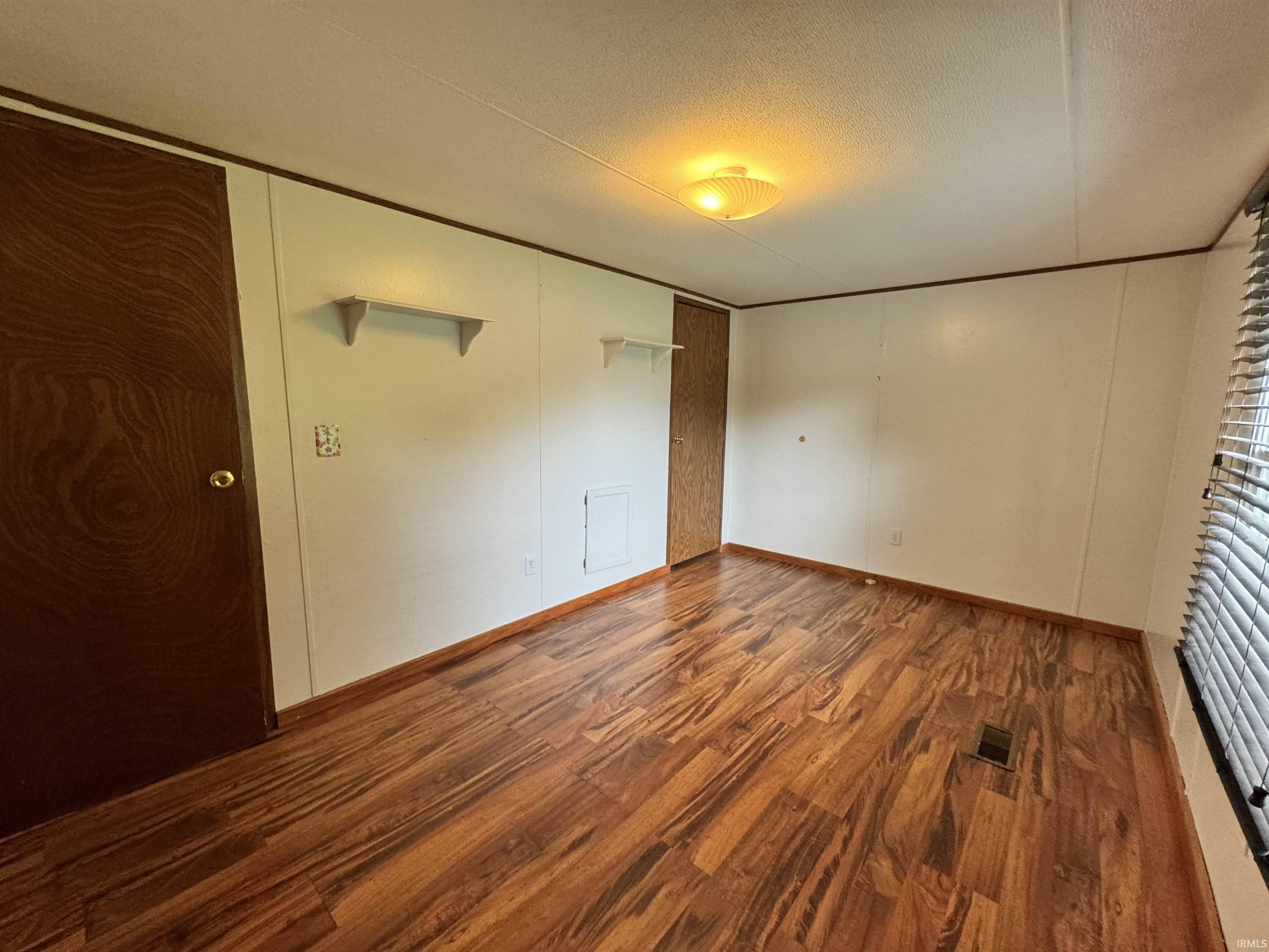 402 S Higbee Street Milford IN 46542