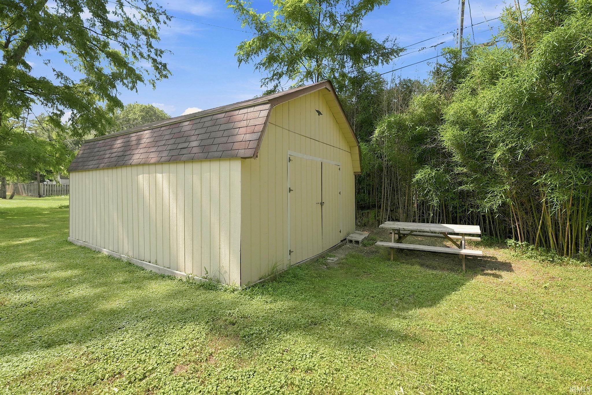 340 E Tulip Tree Lane Warsaw IN 46580