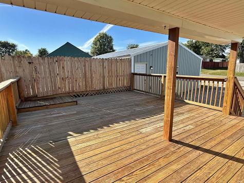 200 Dewey Street Loogootee IN 47553