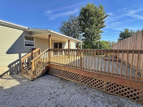 200 Dewey Street Loogootee IN 47553