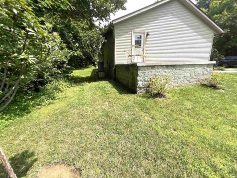 1825 Pea Ridge Road Spencer IN 47460