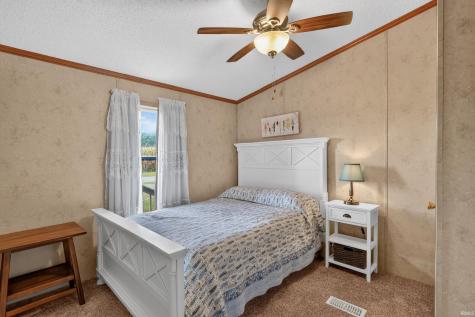 6831 N 1225 W Monticello IN 47960