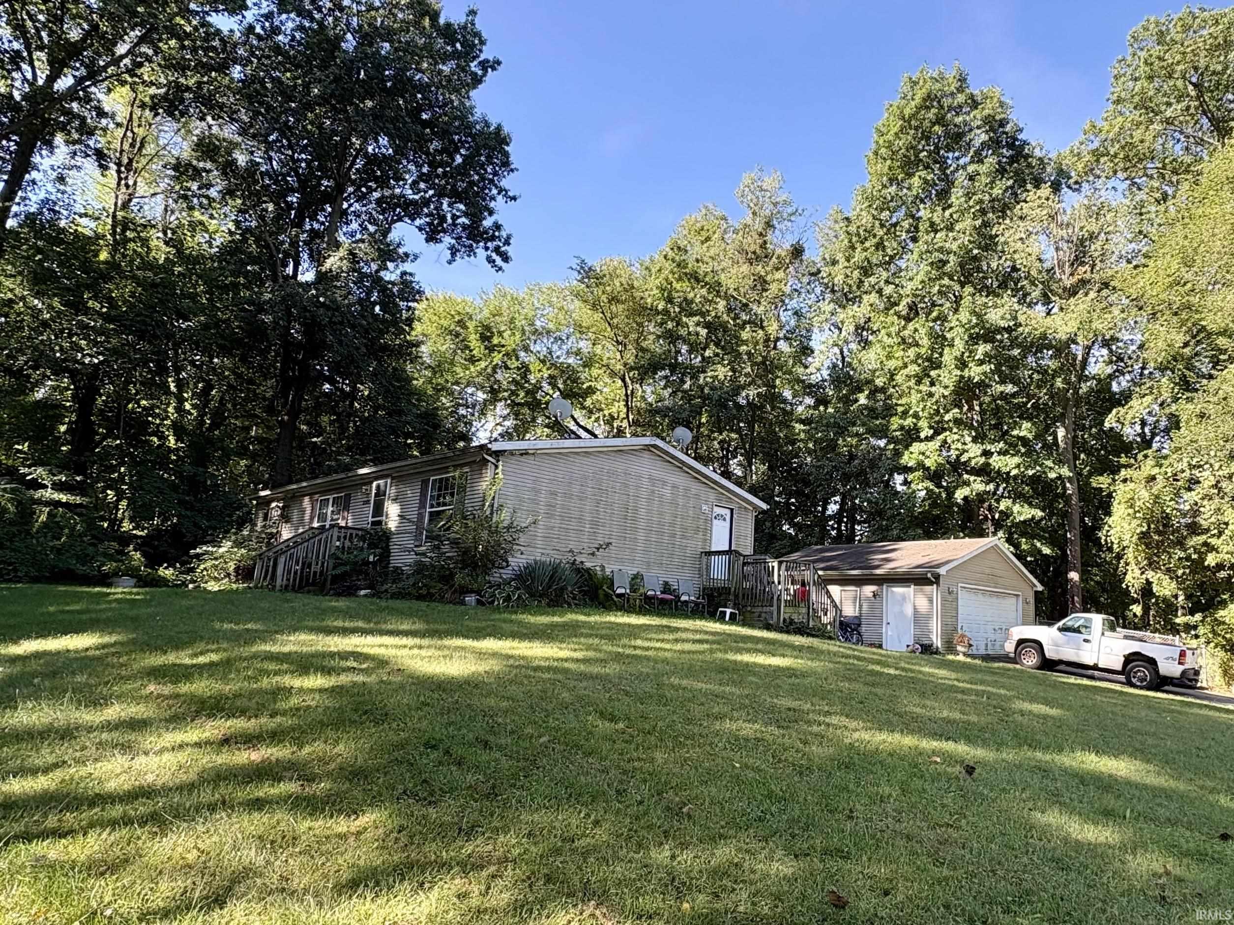 2205 Philippa Street South Bend IN 46613