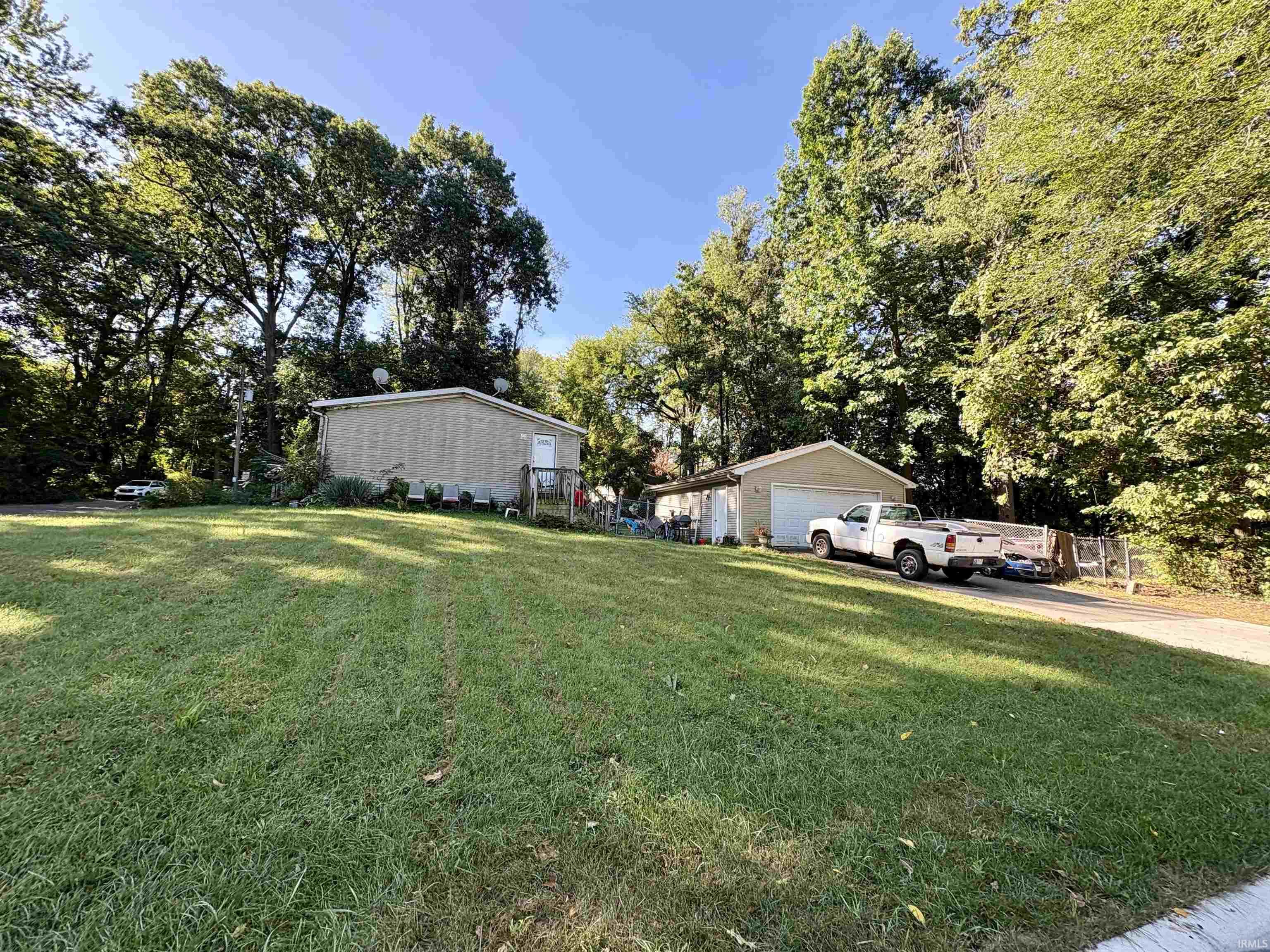 2205 Philippa Street South Bend IN 46613